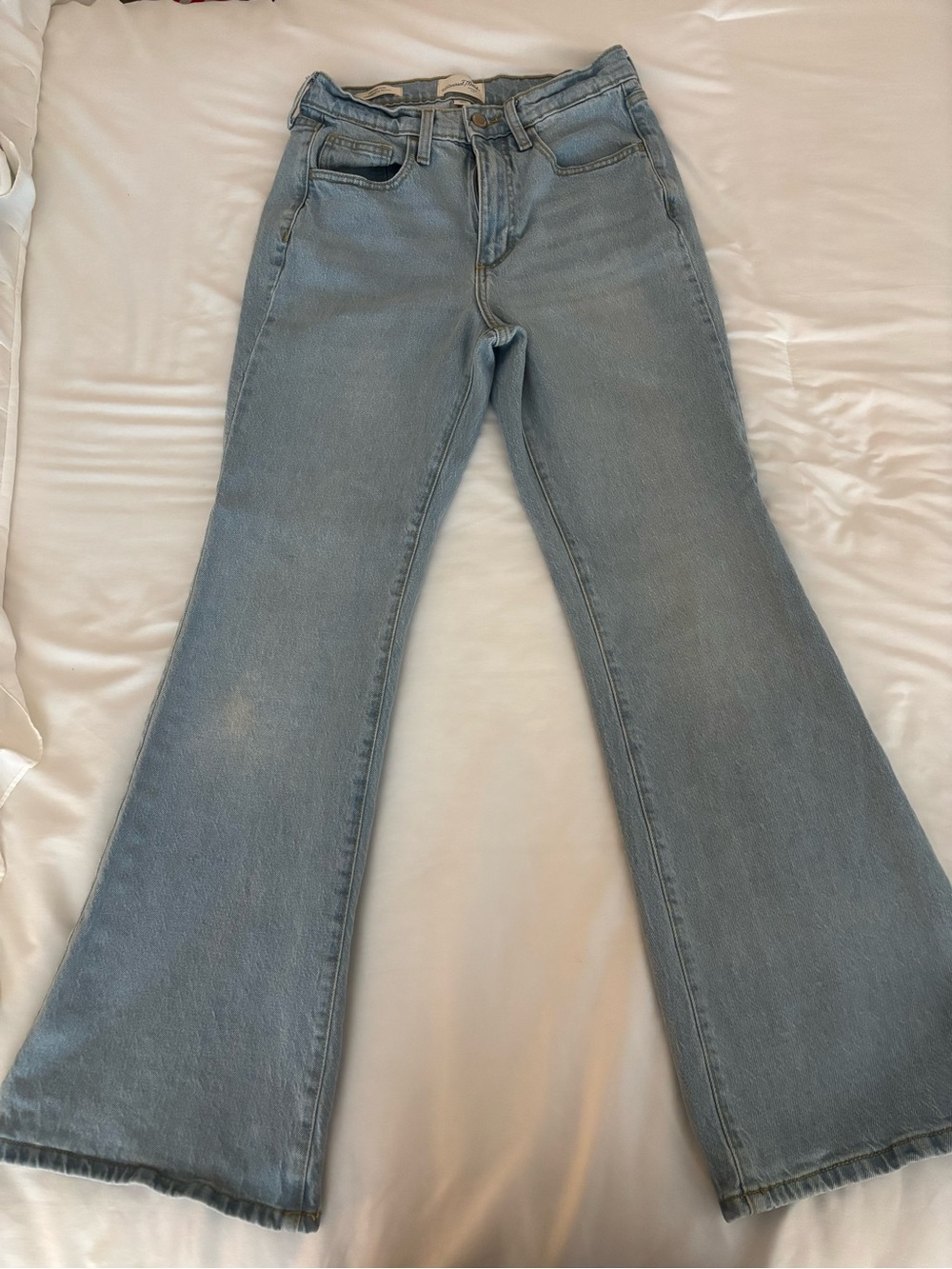 Universal Thread Light Wash Flare Jeans